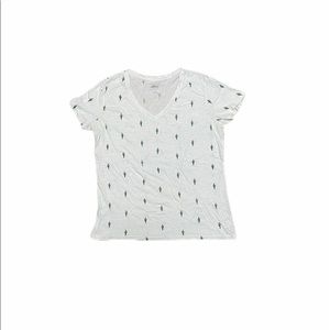 🌸 G.H. Bass & Co. - Ladies v-neck T-Shirt